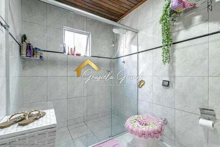 29_photo/94dcfa9e77.80b8539caa4e34c3-ATLAS-b6742e11-4f78-47d0-ad25-6c3d4b8a73a8.jpg de casa à venda com 4 quartos, 194m² em Uberaba, Curitiba