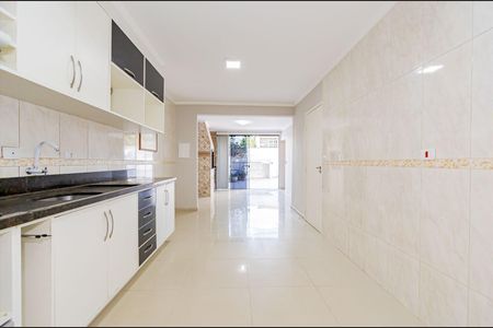 8_photo/94dcfa9f85.2b57347f83d48e3d-ATLAS-feeb7cee-cf10-4c86-ac97-0a032d174ce7.jpg de casa à venda com 3 quartos, 112m² em Uberaba, Curitiba