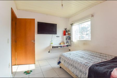 2_photo/94dcfaa1a5.dc8bbd111761e841-ATLAS-0d23b8a1-fe2c-4e19-8121-5196393c5263.jpg de casa à venda com 2 quartos, 80m² em Uberaba, Curitiba