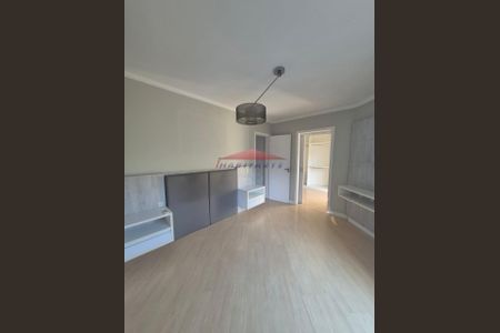 25_photo/94dcfaa215.3be64ff4f61ae86c-ATLAS-765fcb23-9088-4e68-a052-c9fb08c82ab6.jpg de casa à venda com 4 quartos, 245m² em Uberaba, Curitiba