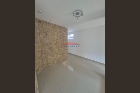 12_photo/94dcfaa215.3be64ff4f61ae86c-ATLAS-d72fc63e-be1a-49c8-991b-b9f3d2ad8253.jpg de casa à venda com 4 quartos, 245m² em Uberaba, Curitiba