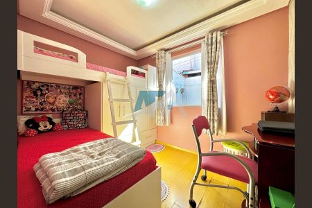 13_photo/94dcfaa225.f0ecc906b832f777-ATLAS-ac447efb-377e-4d21-9e76-e66e6a8ee416.jpg de casa à venda com 2 quartos, 50m² em Uberaba, Curitiba