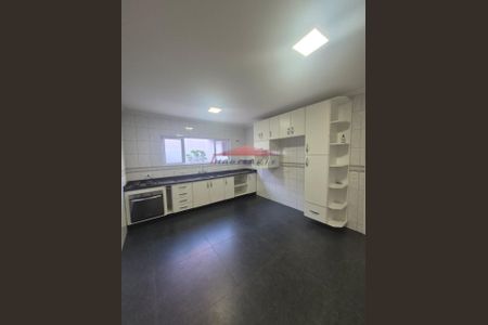 14_photo/94dcfaa25f.3be64ff4f61ae86c-ATLAS-0b3cff94-27d8-4c43-b819-497f07da0dcf.jpg de casa à venda com 4 quartos, 245m² em Uberaba, Curitiba