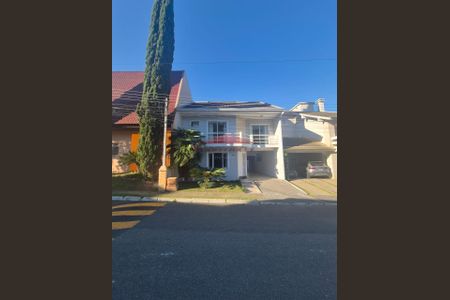 3_photo/94dcfaa25f.3be64ff4f61ae86c-ATLAS-422b3a8c-9efd-4c95-8429-77e318bb9fdb.jpg de casa à venda com 4 quartos, 245m² em Uberaba, Curitiba