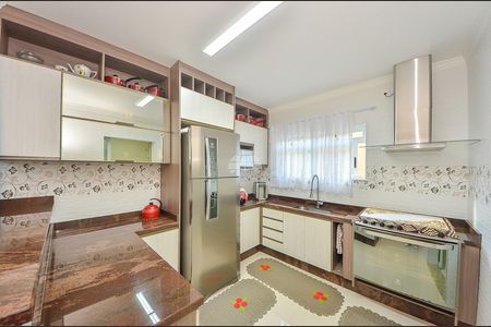 13_photo/94dcfaa2bf.e9a0370e41ffee45-ATLAS-1ec4fecb-4da9-4818-a75f-e99459dd24e9.jpg de casa à venda com 4 quartos, 286m² em Uberaba, Curitiba