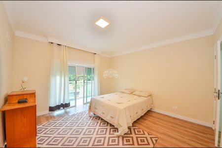 27_photo/94dcfaa2bf.e9a0370e41ffee45-ATLAS-447c5019-1ccd-4575-b6b4-3a53dd8aa907.jpg de casa à venda com 4 quartos, 286m² em Uberaba, Curitiba