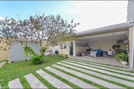 47_photo/94dcfaa2bf.e9a0370e41ffee45-ATLAS-92afcccb-c385-4029-a73a-d662de9916e1.jpg de casa à venda com 4 quartos, 286m² em Uberaba, Curitiba