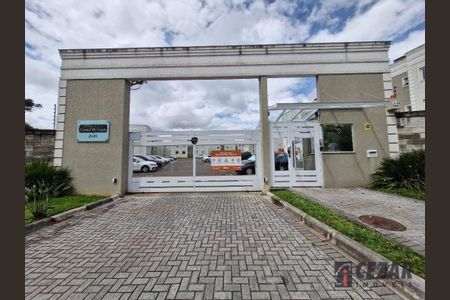 3_photo/94dcfaa2dd.2e764d4f69468b2d-ATLAS-19b0f569-2901-4622-9c49-0aa36aa7df74.jpg de apartamento para alugar com 3 quartos, 70m² em Uberaba, Curitiba