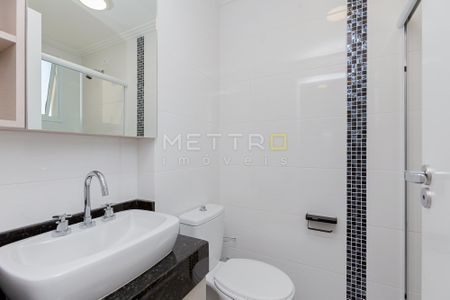 19_photo/94dcfaa2dd.49be9aa3e08a5e33-ATLAS-ff27885a-aa45-4c61-b217-a679426f11b2.jpg de apartamento à venda com 3 quartos, 66m² em Uberaba, Curitiba