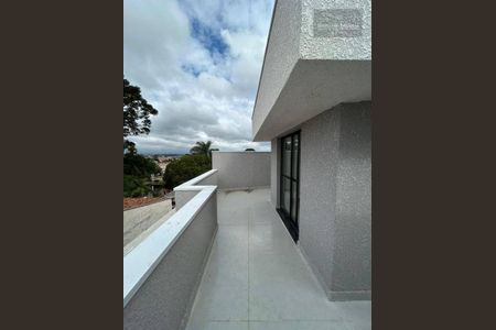 3_photo/94dcfaa315.31c629eab110c7a5-ATLAS-a021d05e-af7f-4d04-a36f-223513d656a7.jpg de casa à venda com 3 quartos, 119m² em Uberaba, Curitiba