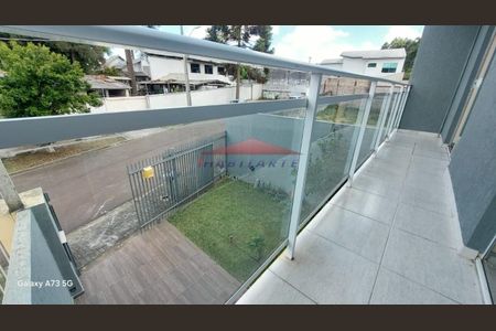 11_photo/94dcfaa36b.7a69ff73eb43ff8d-ATLAS-40d2ed41-2d5b-4304-bc3f-7f7444b2de58.jpg de casa à venda com 3 quartos, 151m² em Uberaba, Curitiba