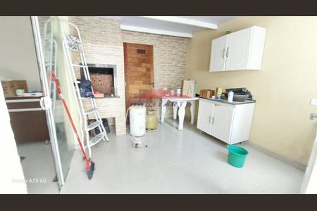 14_photo/94dcfaa36b.7a69ff73eb43ff8d-ATLAS-a3564009-e944-421b-8522-cc4e46aa0090.jpg de casa à venda com 3 quartos, 151m² em Uberaba, Curitiba