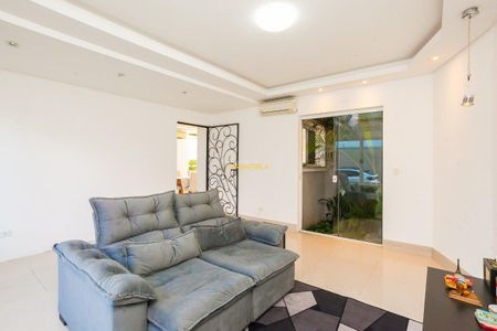 3_photo/94dcfaa575.74a96c0b2c4b8c29-ATLAS-249e7a32-b9c7-49d6-8e0f-8154ddeabe19.jpg de casa à venda com 3 quartos, 184m² em Uberaba, Curitiba