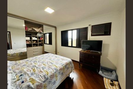 8_photo/94dcfaa963.64be89600eea995d-ATLAS-89dad8c2-d107-4beb-aa9d-0ea7c733a685.jpg de casa à venda com 4 quartos, 340m² em Cajuru, Curitiba