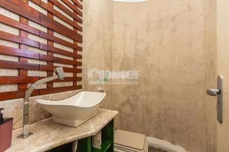 35_photo/94dcfaaaf1.d7ff1048839b4df4-ATLAS-5751e9f4-0c1b-4333-bdfa-31a1877181c3.jpg de casa à venda com 4 quartos, 386m² em Cajuru, Curitiba