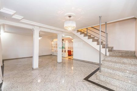 8_photo/94dcfaaaf1.d7ff1048839b4df4-ATLAS-bcc9233e-6339-4df2-be2e-99835d09c38f.jpg de casa à venda com 4 quartos, 386m² em Cajuru, Curitiba