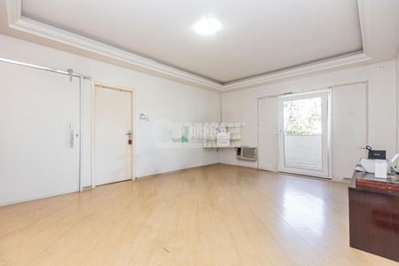 11_photo/94dcfaaaf1.d7ff1048839b4df4-ATLAS-e5a0b2ba-057e-4fb3-95a7-ed06a5da5249.jpg de casa à venda com 4 quartos, 386m² em Cajuru, Curitiba