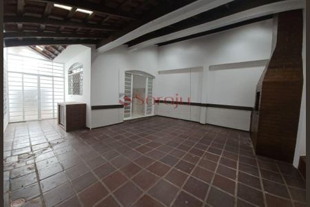 5_photo/94dcfaac15.1665318dbac57fc2-ATLAS-4f3790c6-534c-4faf-bba3-a9cf6f40b3dd.jpg de casa à venda com 5 quartos, 200m² em Cajuru, Curitiba