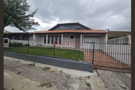 2_photo/94dcfaac15.1665318dbac57fc2-ATLAS-baa0e18b-c1db-4321-af60-90d892d0e63c.jpg de casa à venda com 5 quartos, 200m² em Cajuru, Curitiba