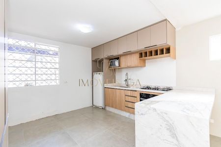 2_photo/94dcfaac5f.c1dc00249eefaead-ATLAS-6bbb5ff4-4f5f-4d3f-b9c2-404780560de7.jpg de casa à venda com 3 quartos, 135m² em Cajuru, Curitiba