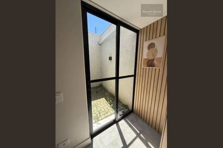 9_photo/94dcfaac75.9248b1032f050788-ATLAS-92aa7596-98b5-4feb-b11b-3e6c4bbbc0e4.jpg de casa à venda com 3 quartos, 180m² em Cajuru, Curitiba