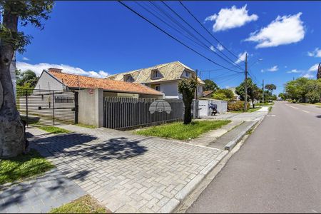 3_photo/94dcfaad67.fa19163bbf793a21-ATLAS-88b1cb48-234f-4e56-b34f-0108ece42b3a.jpg de casa à venda com 4 quartos, 140m² em Uberaba, Curitiba