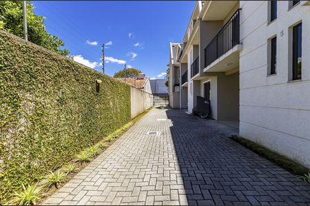 5_photo/94dcfaad67.fa19163bbf793a21-ATLAS-9a34f070-3e84-4108-b44f-80f0b48a05ab.jpg de casa à venda com 4 quartos, 140m² em Uberaba, Curitiba