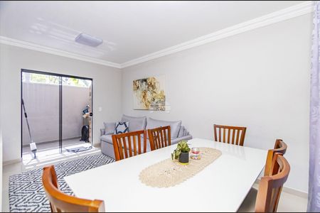 12_photo/94dcfaad67.fa19163bbf793a21-ATLAS-cf4c7971-e573-4f32-b44a-c9e0e47218cb.jpg de casa à venda com 4 quartos, 140m² em Uberaba, Curitiba