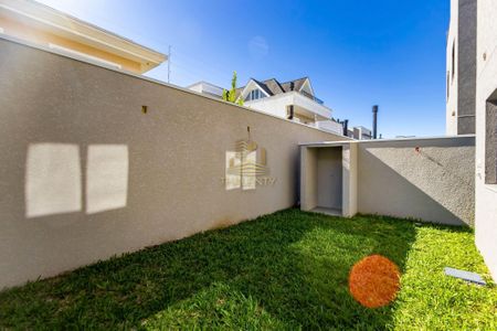 13_photo/94dcfaae15.edf2212802869f81-ATLAS-b9a32555-ee8c-4a4d-aa52-a58741cee26a.jpg de casa à venda com 4 quartos, 147m² em Uberaba, Curitiba