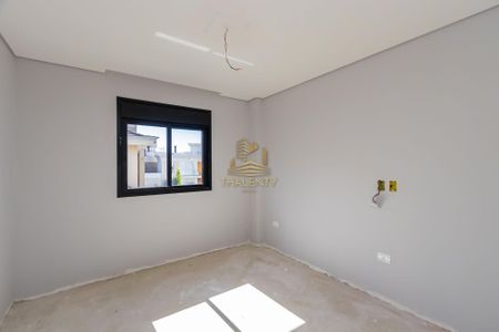 18_photo/94dcfaae15.edf2212802869f81-ATLAS-d1cb0f79-0fda-40d3-a0b5-4734859835ae.jpg de casa à venda com 4 quartos, 147m² em Uberaba, Curitiba