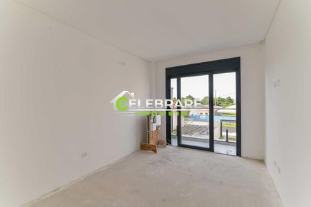 21_photo/94dcfaae43.1c5ee5b12bdcf8f7-ATLAS-ba6ed66e-7314-448a-a1d3-5ecfd199c1ae.jpg de casa à venda com 3 quartos, 95m² em Uberaba, Curitiba