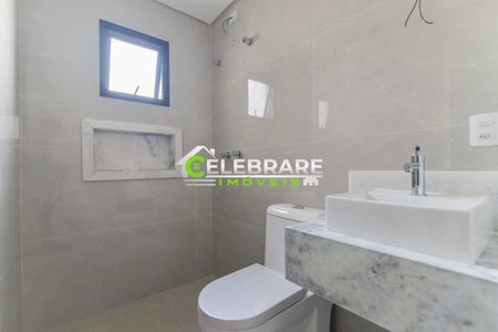 6_photo/94dcfaae43.1c5ee5b12bdcf8f7-ATLAS-f6c0aed6-e208-4901-b7a3-89f7ea05f034.jpg de casa à venda com 3 quartos, 95m² em Uberaba, Curitiba