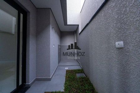 5_photo/94dcfaae43.49e5f4e107e90c19-ATLAS-276e6924-e899-4470-a5b0-4a32c661757e.jpg de casa à venda com 2 quartos, 116m² em Uberaba, Curitiba