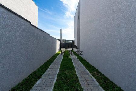 12_photo/94dcfaae43.49e5f4e107e90c19-ATLAS-4f8f6fdd-8314-4582-b34a-af9ab78f0b1a.jpg de casa à venda com 2 quartos, 116m² em Uberaba, Curitiba