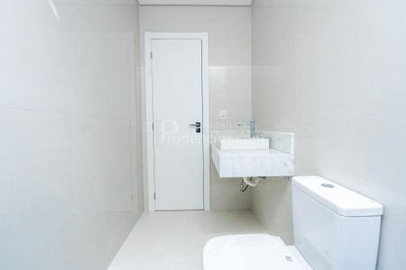 32_photo/94dcfaae43.49e5f4e107e90c19-ATLAS-64e5422d-a0f9-49f5-9cd4-749e56abcde1.jpg de casa à venda com 3 quartos, 116m² em Uberaba, Curitiba