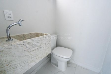 13_photo/94dcfaae43.49e5f4e107e90c19-ATLAS-77735c66-2389-4c0a-b3e8-463c2152473a.jpg de casa à venda com 3 quartos, 116m² em Uberaba, Curitiba