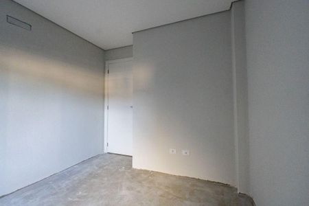 10_photo/94dcfaae43.69530a6104d48ca1-ATLAS-40373e6b-93a4-4275-8eeb-c9a1c83f4e01.jpg de casa à venda com 3 quartos, 116m² em Uberaba, Curitiba