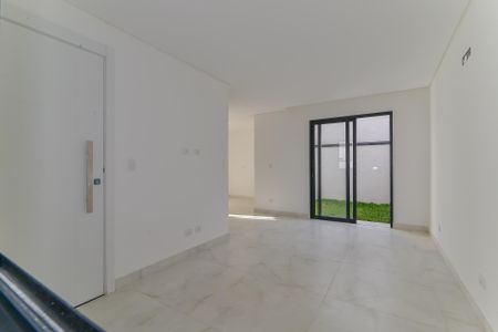 8_photo/94dcfaae43.69530a6104d48ca1-ATLAS-d2715676-9bab-4717-abf5-85c0700a2863.jpg de casa à venda com 3 quartos, 95m² em Uberaba, Curitiba