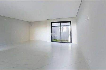 4_photo/94dcfaae43.7b1b2950b19b6683-ATLAS-81862b65-cc4b-4d28-96e7-a409de2c6b5e.jpg de casa à venda com 3 quartos, 116m² em Uberaba, Curitiba