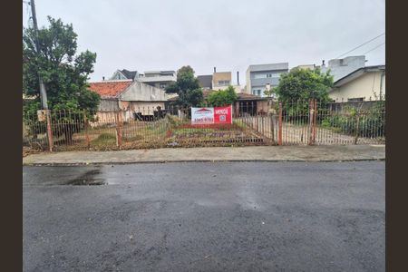 2_photo/94dcfaae49.6618d879b31b9a75-ATLAS-19faa63f-6728-48d3-a008-ce5248094e48.jpg de casa à venda com 3 quartos, 160m² em Uberaba, Curitiba