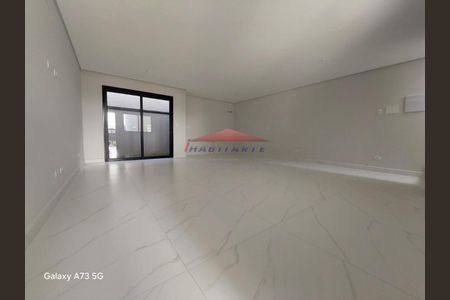 5_photo/94dcfaae5d.9b0e853e47463488-ATLAS-2e2396de-1d39-4669-9ceb-8a4b276cae44.jpg de casa à venda com 3 quartos, 112m² em Uberaba, Curitiba