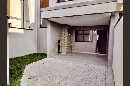 6_photo/94dcfaae69.4cea1a0b3f6bbd2f-ATLAS-0bcefa48-cab0-4a90-a9ac-64b748d39d4e.jpg de casa à venda com 3 quartos, 115m² em Uberaba, Curitiba