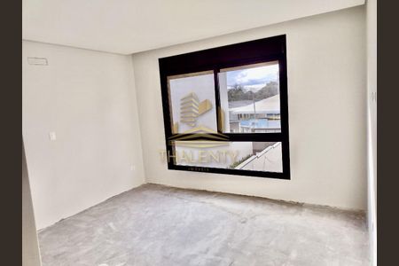 9_photo/94dcfaae69.4cea1a0b3f6bbd2f-ATLAS-32c0defd-c883-43a5-a32e-0957f7c4b901.jpg de casa à venda com 3 quartos, 115m² em Uberaba, Curitiba