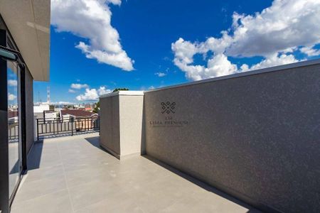 7_photo/94dcfaae6b.33f7807c162f64fa-ATLAS-e82e0e9e-41bc-4bae-8f39-f07ecf217eae.jpg de casa à venda com 4 quartos, 122m² em Uberaba, Curitiba