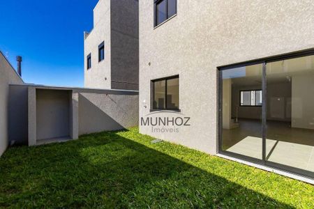 4_photo/94dcfaae6b.9845a183adc4e21d-ATLAS-0a354c73-5f35-4385-9a24-e7a95d060a1c.jpg de casa à venda com 3 quartos, 122m² em Uberaba, Curitiba