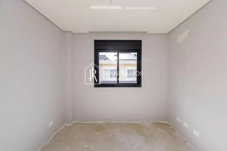 6_photo/94dcfaae6b.9845a183adc4e21d-ATLAS-c2562dd3-6ad1-43c2-9e8d-f242fd4e5eca.jpg de casa à venda com 4 quartos, 122m² em Uberaba, Curitiba