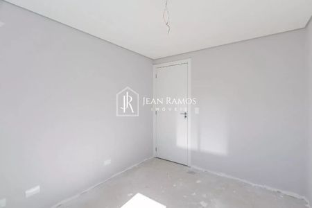 29_photo/94dcfaae6b.9845a183adc4e21d-ATLAS-c30f6a91-857d-47fa-a2df-99afb0bd657c.jpg de casa à venda com 4 quartos, 122m² em Uberaba, Curitiba