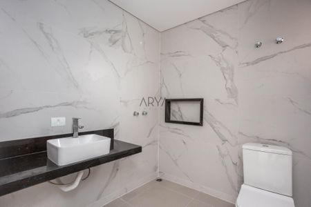 13_photo/94dcfaaf85.8f3f2a47dd94676f-ATLAS-3f9d7f8d-7a0f-40e1-a835-91fbca64f3d5.jpg de casa à venda com 3 quartos, 139m² em Uberaba, Curitiba