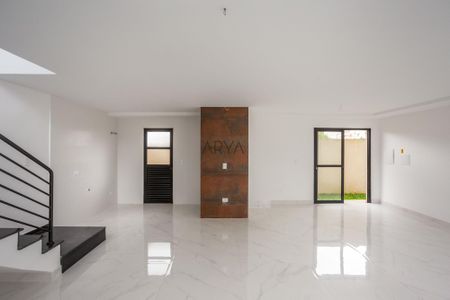 2_photo/94dcfaaf85.8f3f2a47dd94676f-ATLAS-9b23d922-4b10-4ac5-a811-b52b975f7f95.jpg de casa à venda com 3 quartos, 139m² em Uberaba, Curitiba