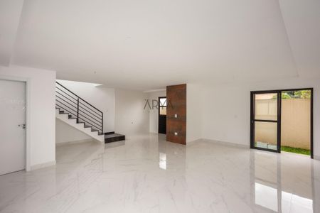 3_photo/94dcfaaf85.8f3f2a47dd94676f-ATLAS-bd44cfa2-eee7-4f70-9a3f-1dba416febf0.jpg de casa à venda com 3 quartos, 139m² em Uberaba, Curitiba